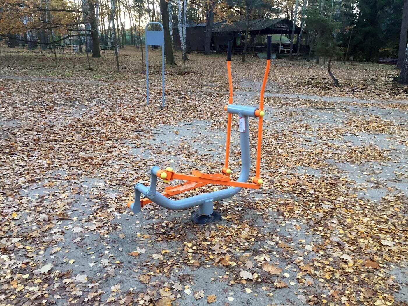 Välijõusaali trenazöör jalalihastele SE-116 Välijõusaali treeningseadmed SE-SL seeria 8 Välijõusaali trenazöör jalalihastele SE-116 Välijõusaali treeningseadmed SE-SL seeria Gardenistas.eu 8