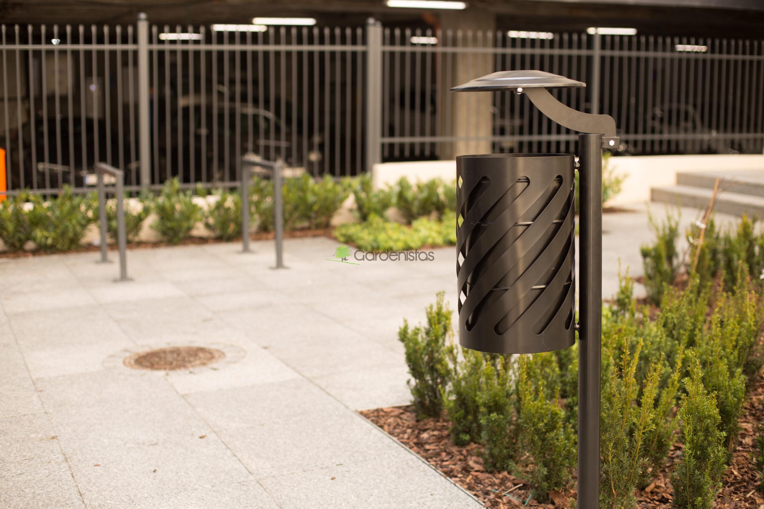 Prügikast ” Sofia II ” – visiiriga Prügikastid 2 Prügikast ” Sofia II ” – visiiriga Prügikastid Gardenistas.eu 2