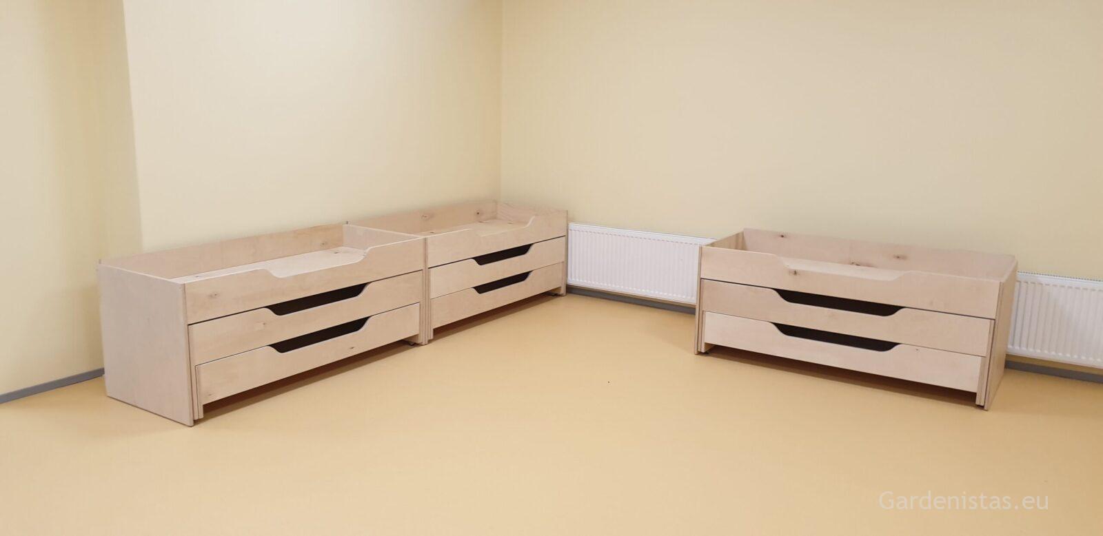 Sahtelvoodi (3-kohaline) Sahtelvoodid 4 Sahtelvoodi (3-kohaline) Sahtelvoodid Gardenistas.eu 4