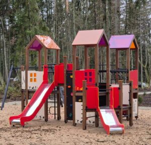 Read more about the article Lasteaia mänguväljakud: turvalisus ja loovus käsikäes.