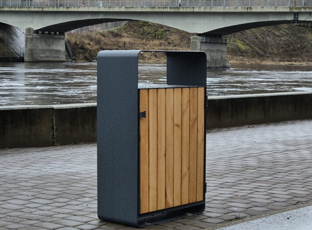 Prügikast “Tytan V” 75l – tuhatoosiga (Narva promenaad)